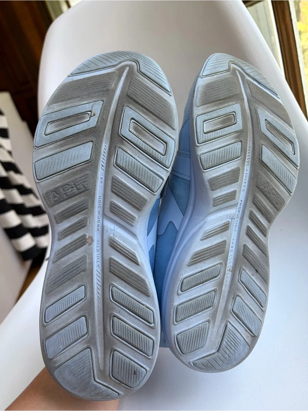 APL Ascend  Women’s 9.5  Lightweight  Tech Weave Knit Sneakers in Ice Blue